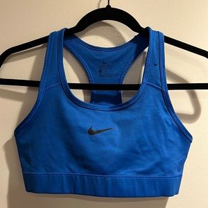 EUC Nike Women’s Sports Bra